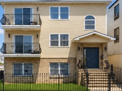 272-274 Orange St