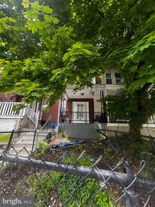255 E Penn St