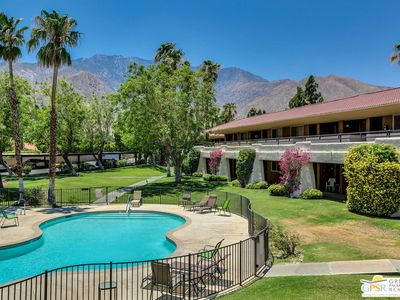 420 N Villa Ct Unit 200