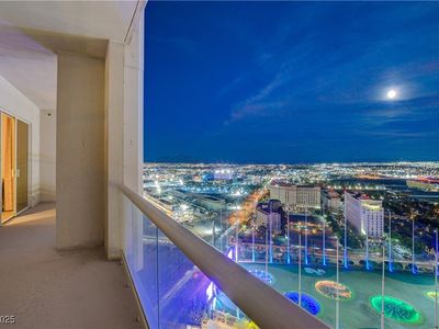 125 E Harmon Ave #3114