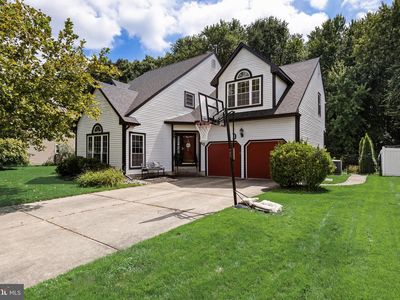 Property at 10 Edinburgh Ln, Mount Laurel, NJ