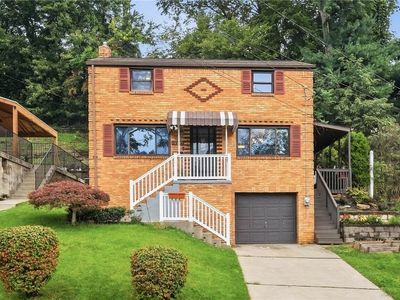 2724 Dwight Ave