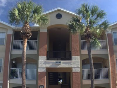 1920 Summer Club Dr APT 300