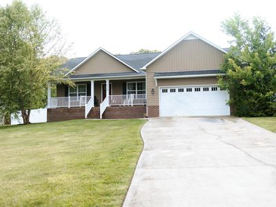 558 Village Rd