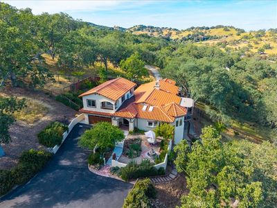 10662 Santa Ana Rd