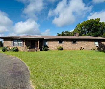 17219 County Road 95