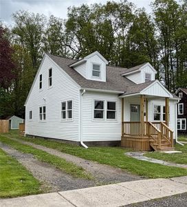 24 Kirby St