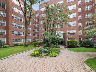 250 Garth Road #2E3