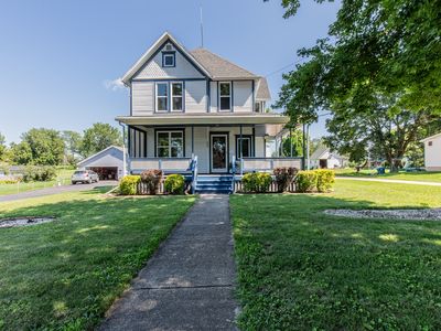 309 E Van Buren St