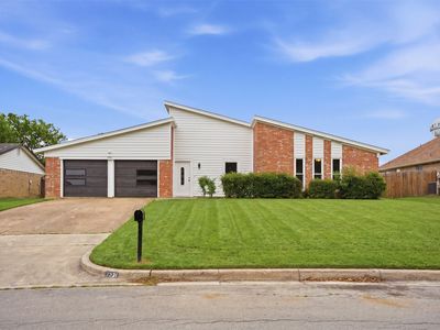 7321 Fredricksburg Dr