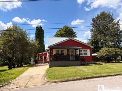 133 Woodlawn Ave