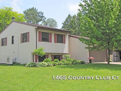 1465 Country Club Court