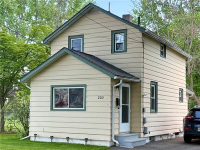 205 James St