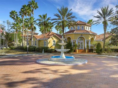 5601 BENTGRASS DRIVE #10-202