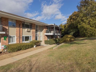 306 Old Country Road #306