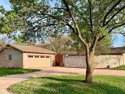 7722 E Huntington St