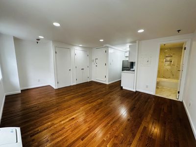 513 Monroe St APT 1