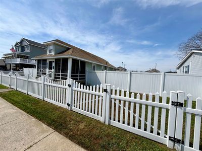 526 W Magnolia Ave