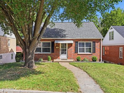 1610 W McCarty St