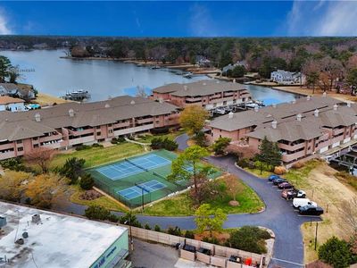 700 Oriole Dr APT 513