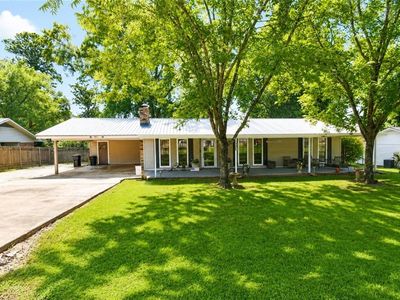 408 W Hampton Dr