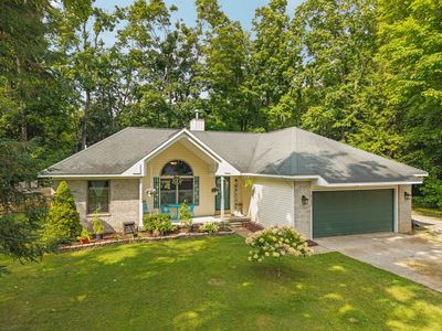 2122 Deepwoods Dr