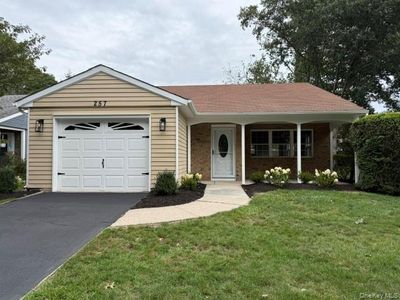 257 Edinburgh Drive