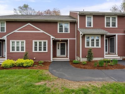 6 Laurelwood Dr
