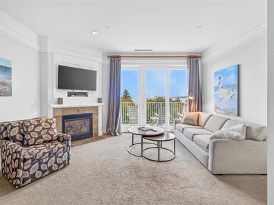 4200 Main St #18