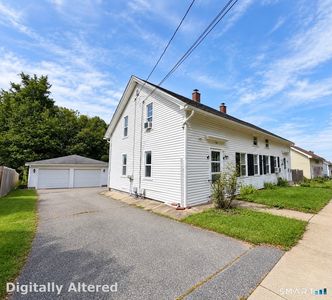 137-139 South Chestnut Street