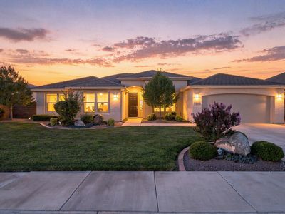 1546 E Hayrocks Dr