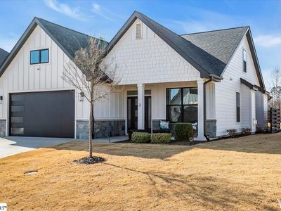 2 Winding Rock Rd