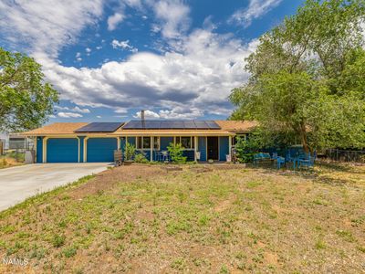 7697 Saturn Dr