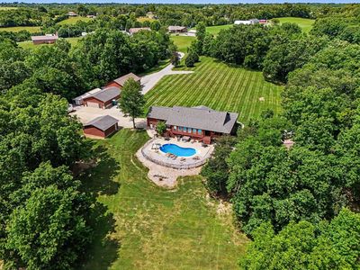 302 Bullock Pen Dr