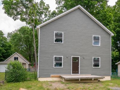 22 Oak Street
