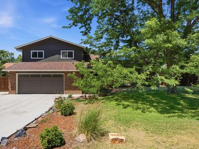 5217 Greenview Dr