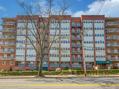 370 Westchester Avenue #6M