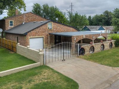 337 SE 48th St