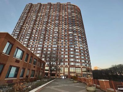 100 Old Palisade Rd APT 2011