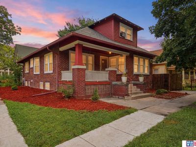 1100 Sumner St