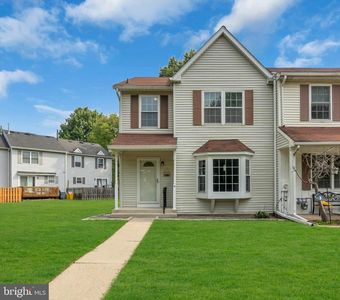 16 Dunmoor Ct N