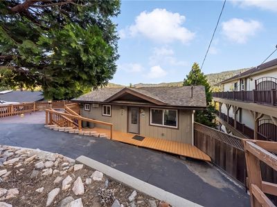 24375 Zurich Dr