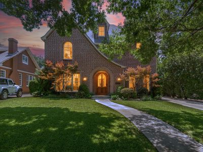 6122 Bryan Pkwy