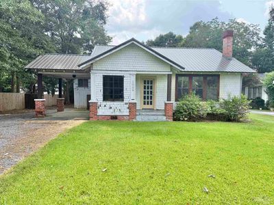 Property at 1004 S Pensacola Ave, Atmore, AL