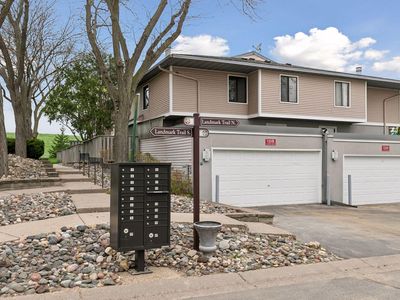 1318 Landmark Trl N
