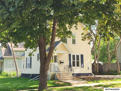 326 1st St NW