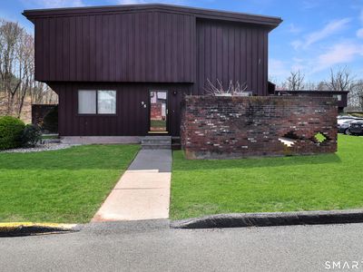 98 Webster Court #98