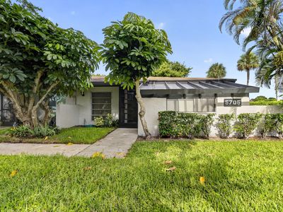 5705 QUEEN PALM Court #D