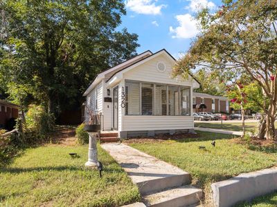 1320 Oakwood Ave