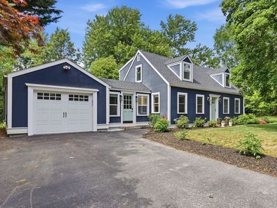 Property at 16 Lincoln Ave, Plainville, MA